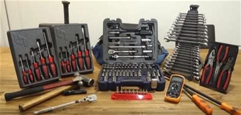 Top 10 Must-Have Tools for Diesel Mechanics